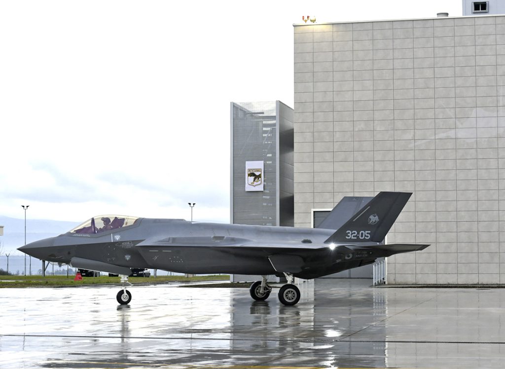 Italian Air Force F-35A MM7336 on delivery to Amendola on December 12, 2016 (Italian Air Force)